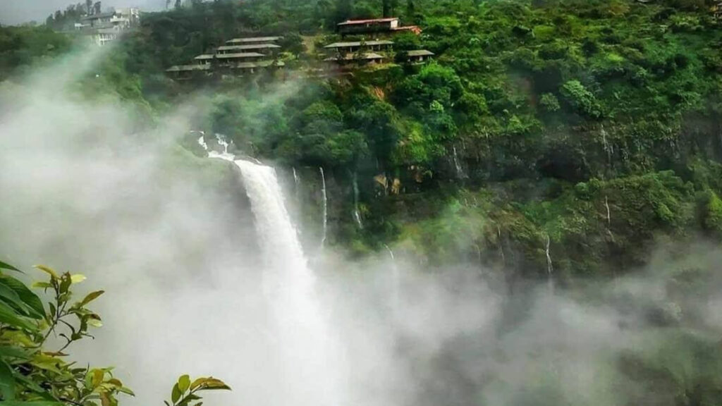 Lingmala waterfall